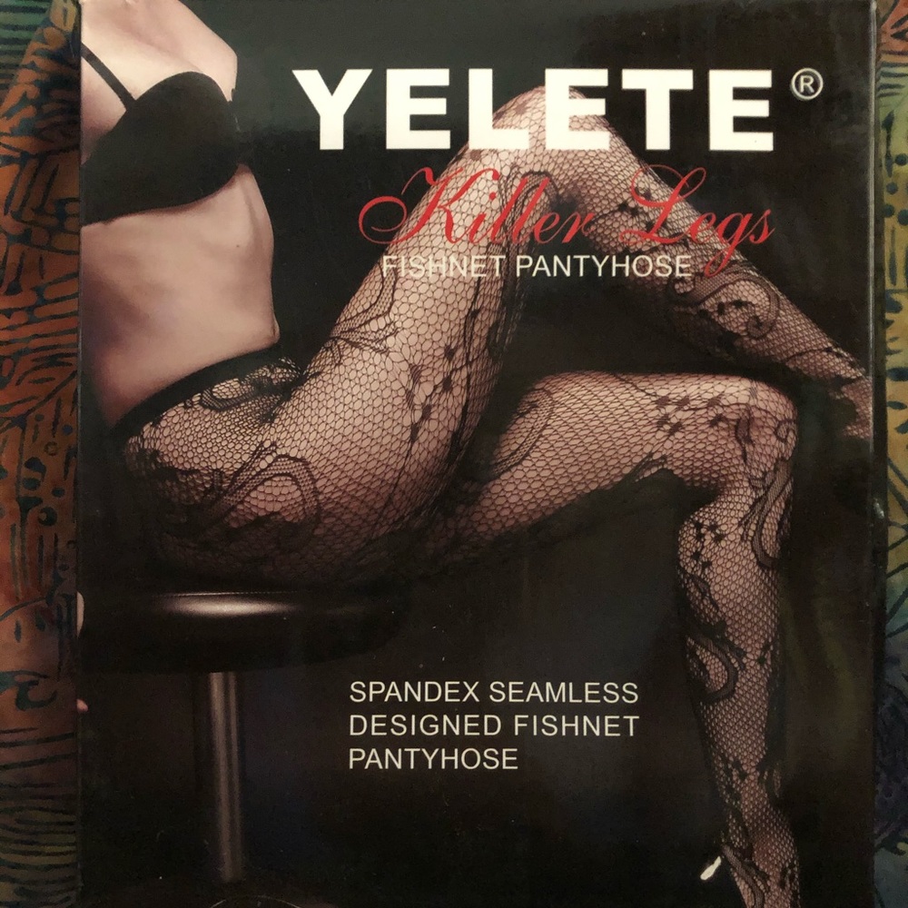 Killer legs pantyhose by Yelete.